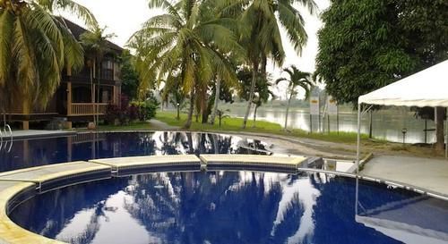 Green Village Pasir Salak Eco River Resort Kampung Gajah  エクステリア 写真